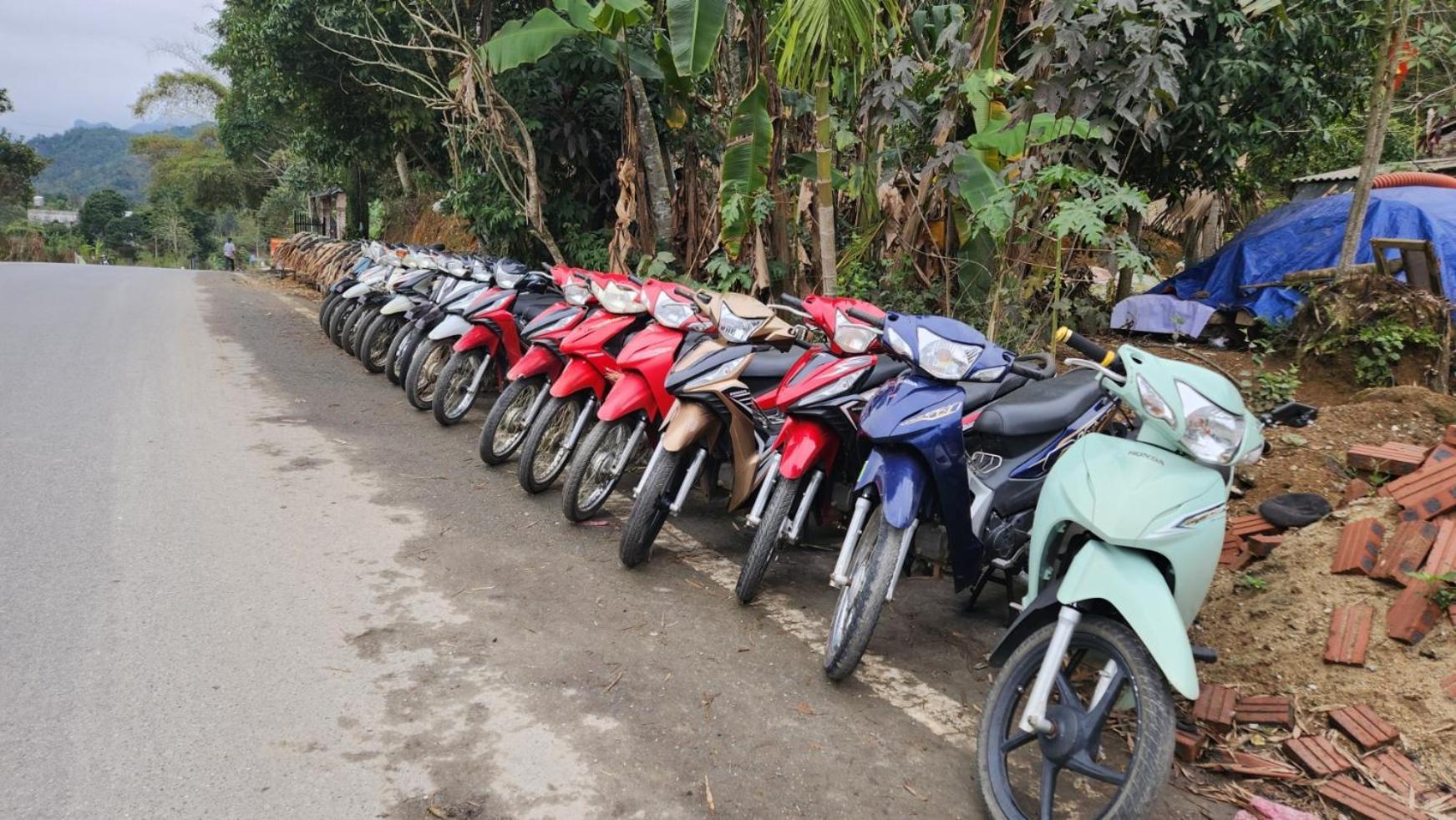 Dong Que Homestay-Tours-Motorbike, Car Rental, Hiking Хазянг Экстерьер фото